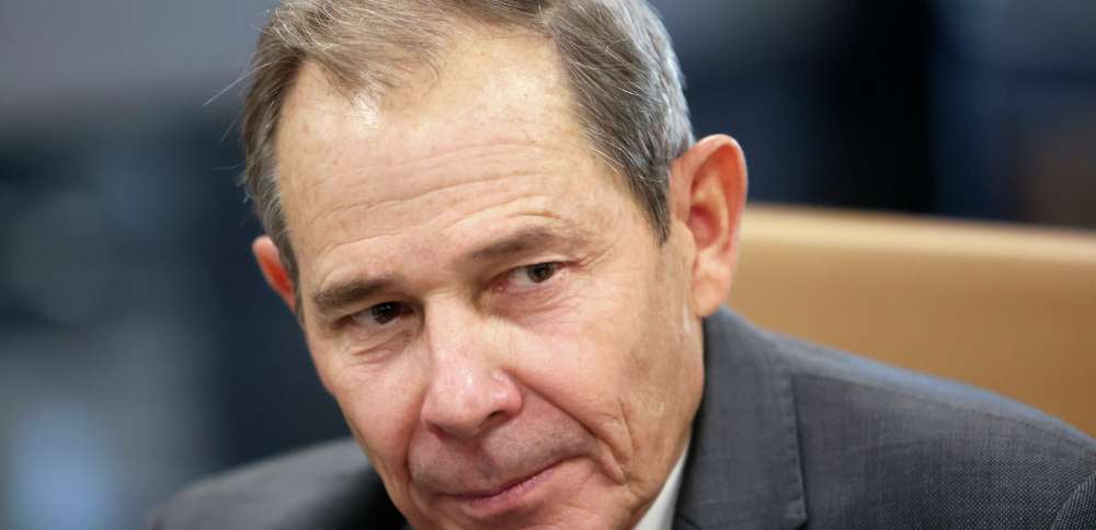 Utah GOP senator criticizes Trump administration, calls for investigation into Minneapolis shooting