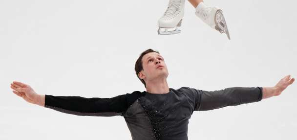 Efimova and Mitrofanov dazzle in short program but face citizenship hurdle for Olympics