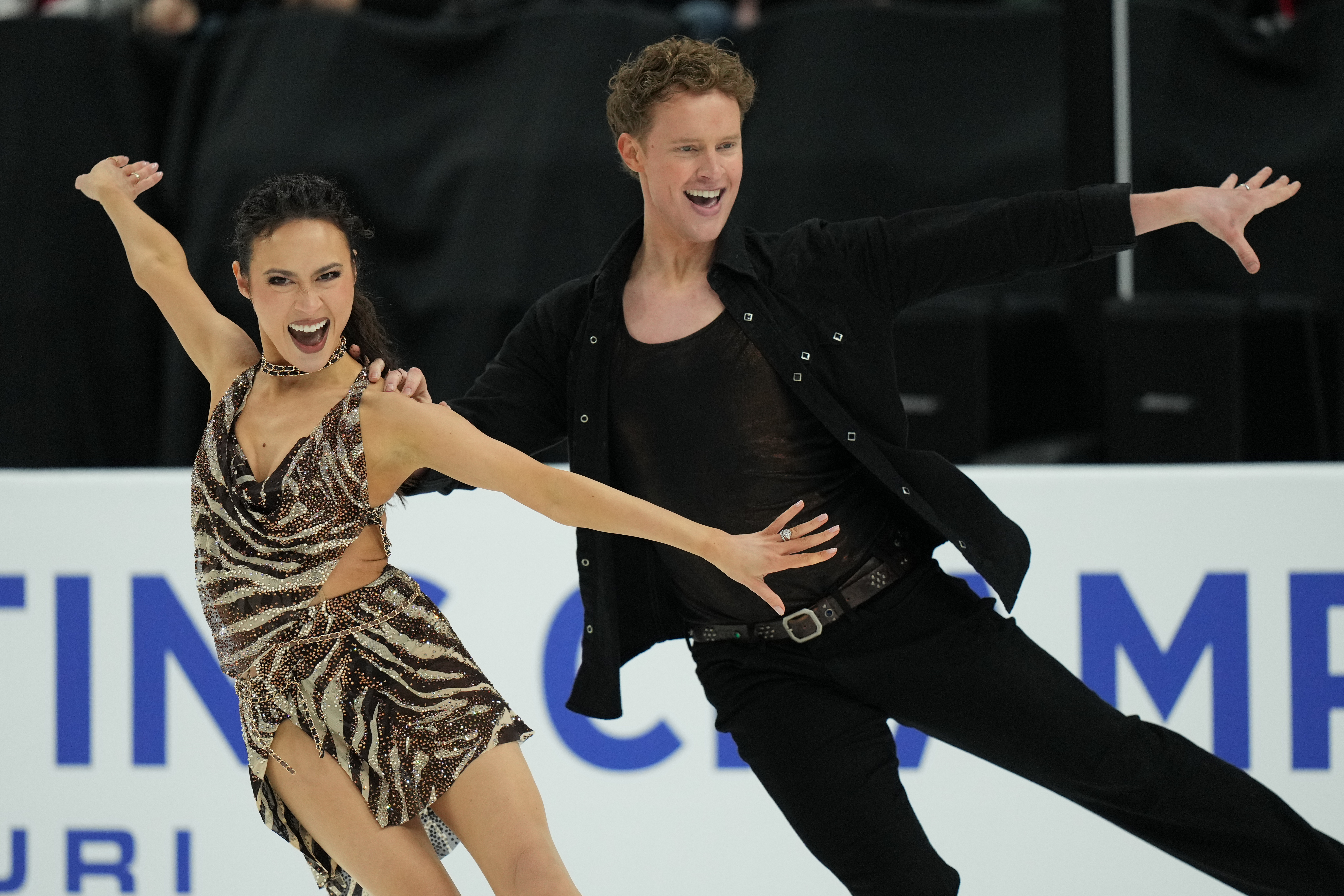 World champs Chock and Bates dazzle with Lenny Kravitz-inspired dance, lead U.S. Championships