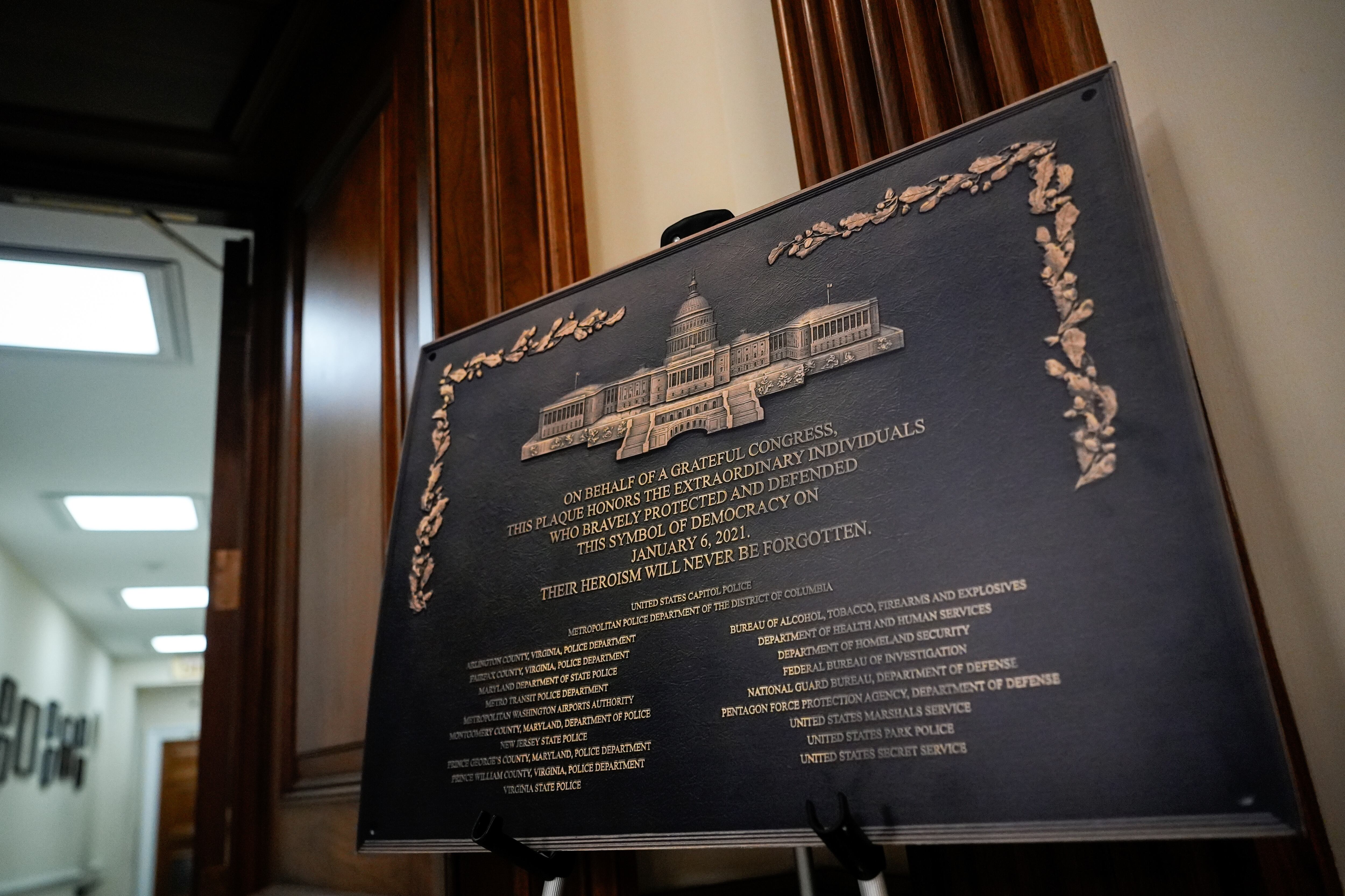 Senate will hang plaque honoring Jan. 6 law enforcement — 4 years after it was approved
