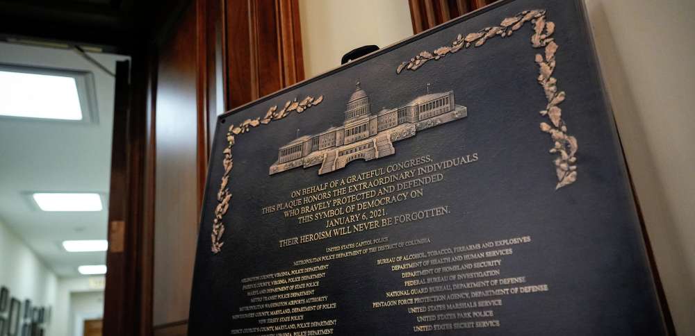 Senate will hang plaque honoring Jan. 6 law enforcement — 4 years after it was approved