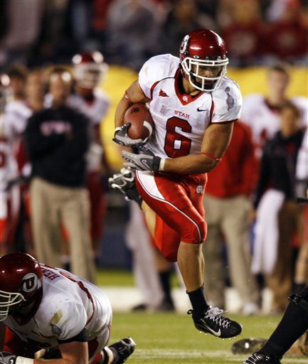 Utah escapes with a win over Navy in the Poinsettia Bowl, 35-32
