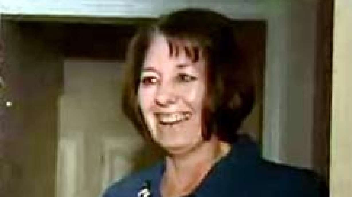 High 5: Bountiful woman helps others despite health challenge