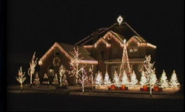 Homeowner's light display wins award, helps kids