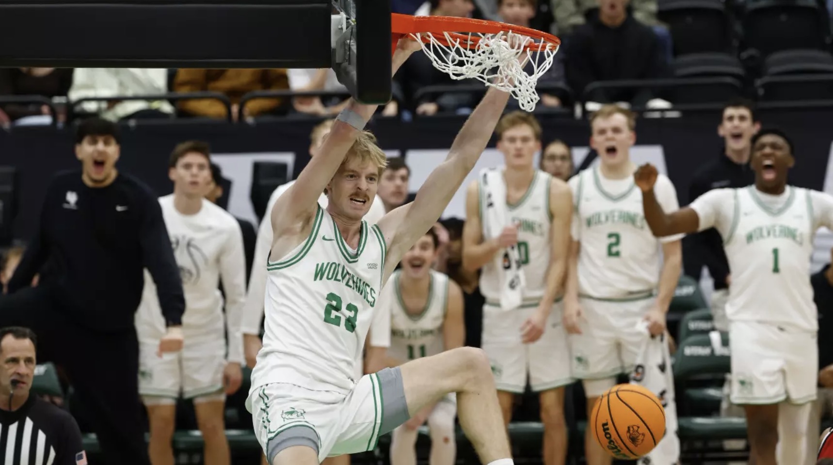 Holcombe's 23 points leads Utah Valley in win over Southern Utah