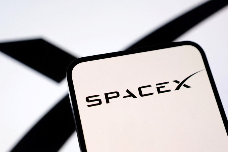 FCC approves SpaceX plan to deploy an additional 7,500 Starlink satellites