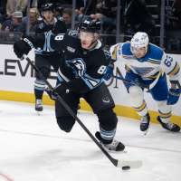 Schmidt's 4 points powers Mammoth to 6-3 win over Kraken