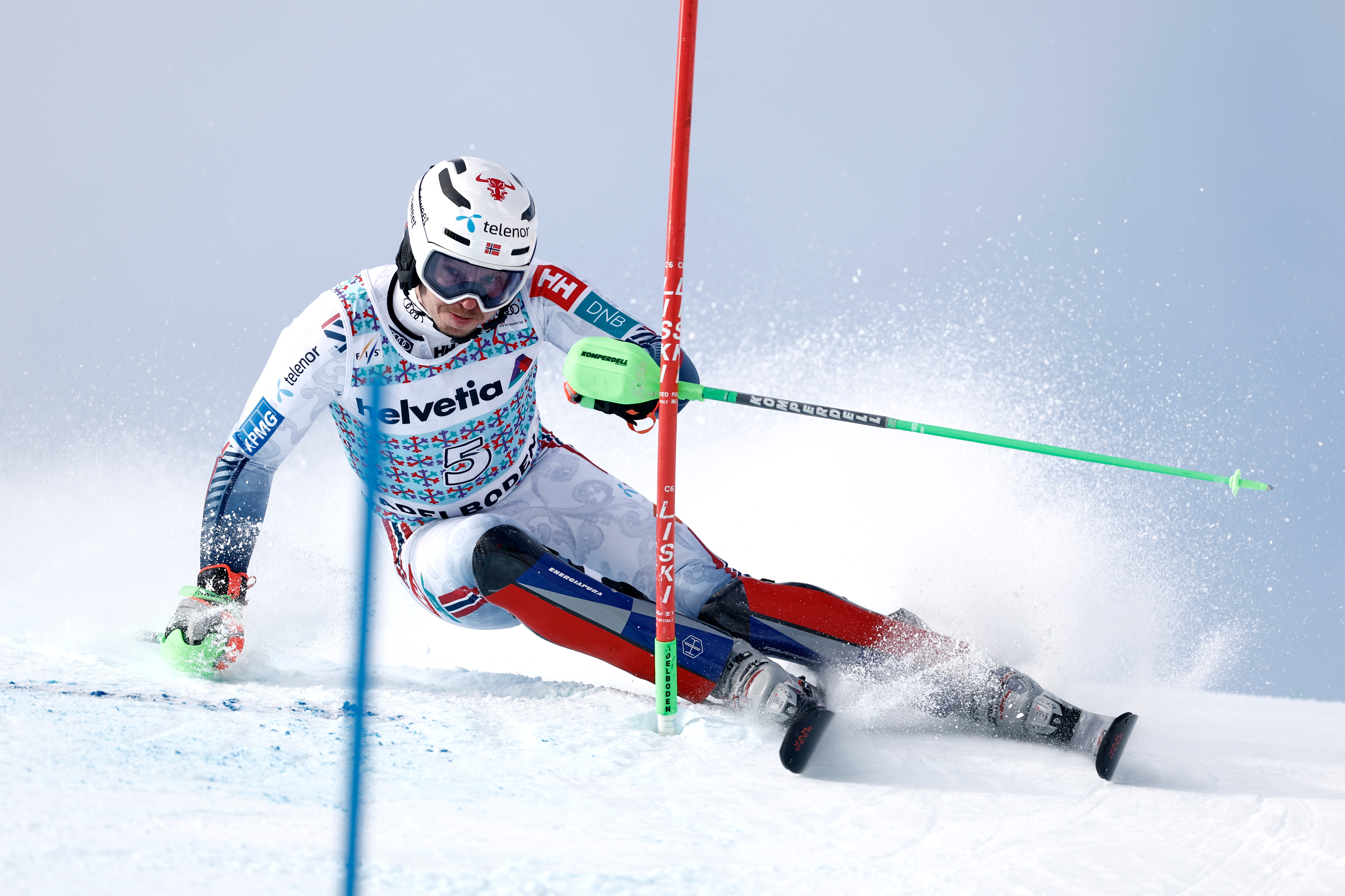 Kristoffersen leads World Cup slalom and would be 6th different winner in 6 races