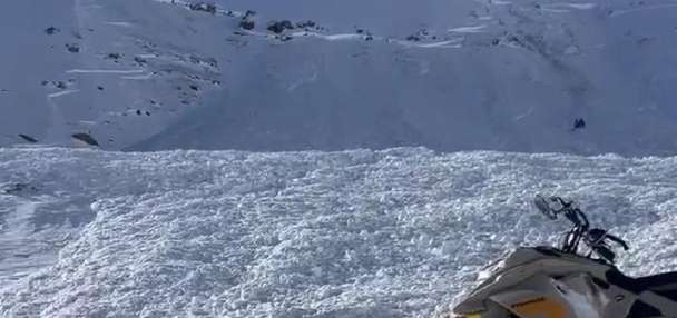 Snowmobiler 'lucky' to be alive after getting swept up in Utah avalanche, experts say
