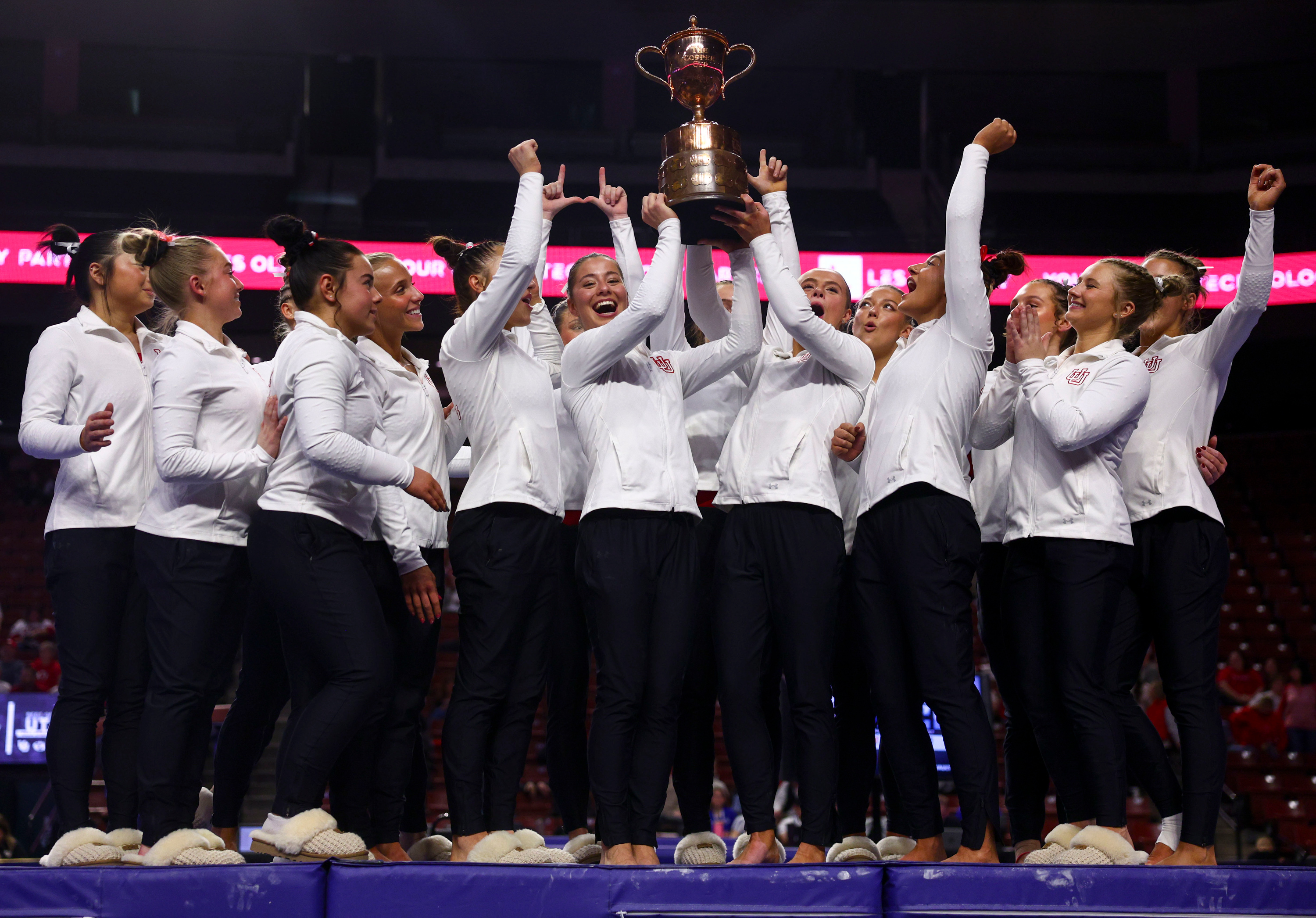 Red Rocks bounce back, earn season-high score to win 'Best of Utah' meet