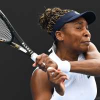 Venus Williams loses in 1st round of Australian Open tuneup event in Hobart