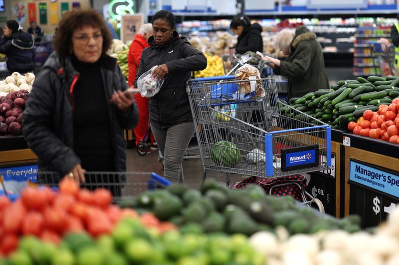 US consumer prices increase as expected in December