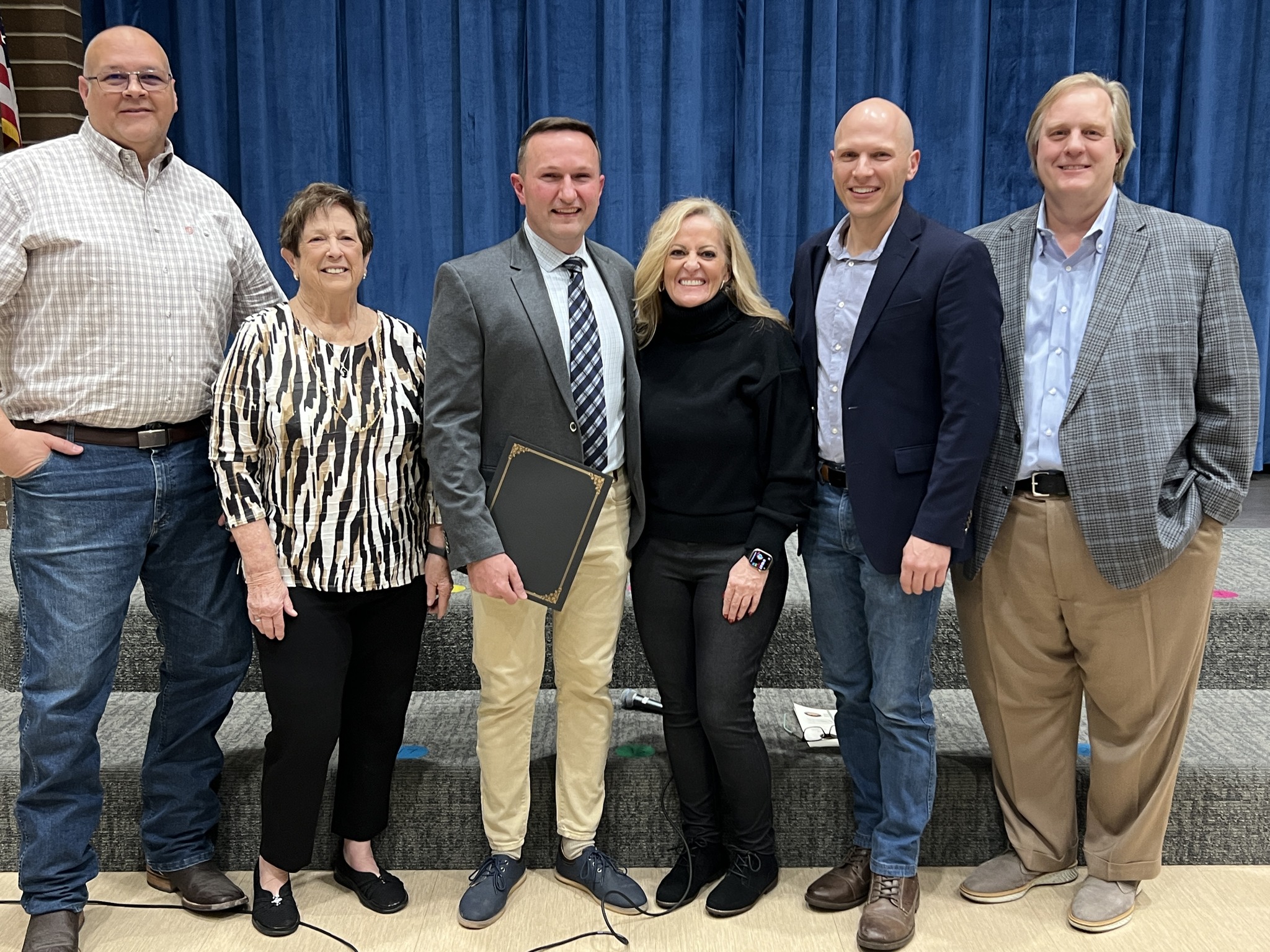 White City Mayor Allan Perry (third from left) and city officials pose for a photo during the swearing-in ceremony at Alta View Elementary School on Jan 8.