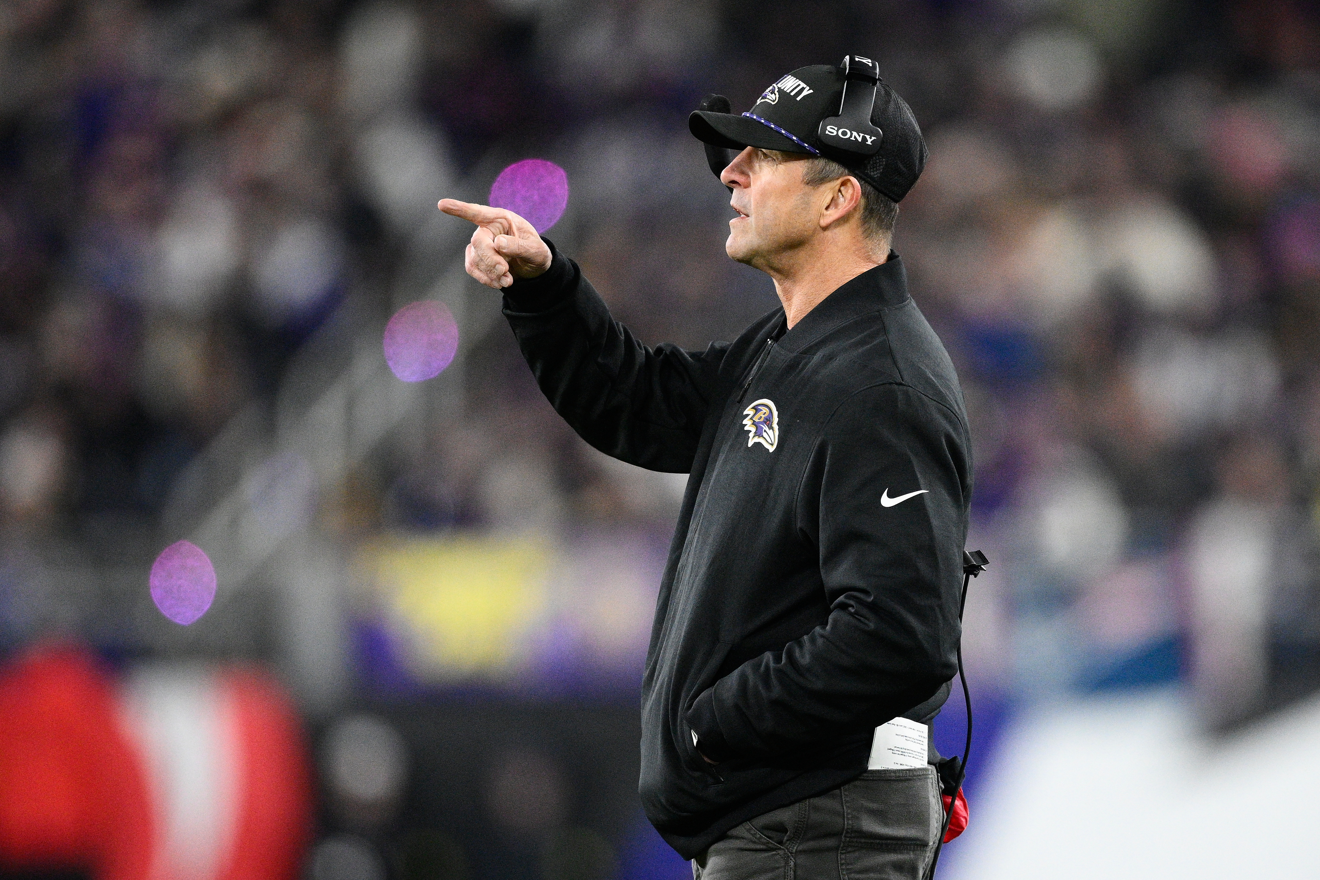 John Harbaugh and the Giants are working on a deal to make him their coach, AP sources say