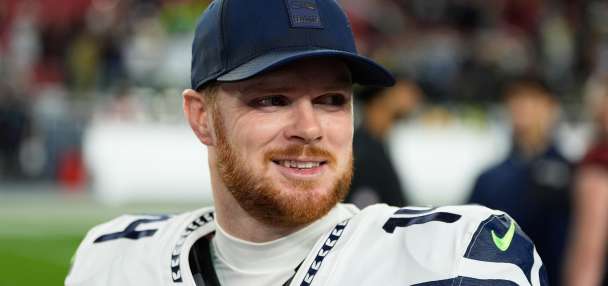 Seahawks QB Sam Darnold injures oblique in practice but is confident he'll play vs. 49ers