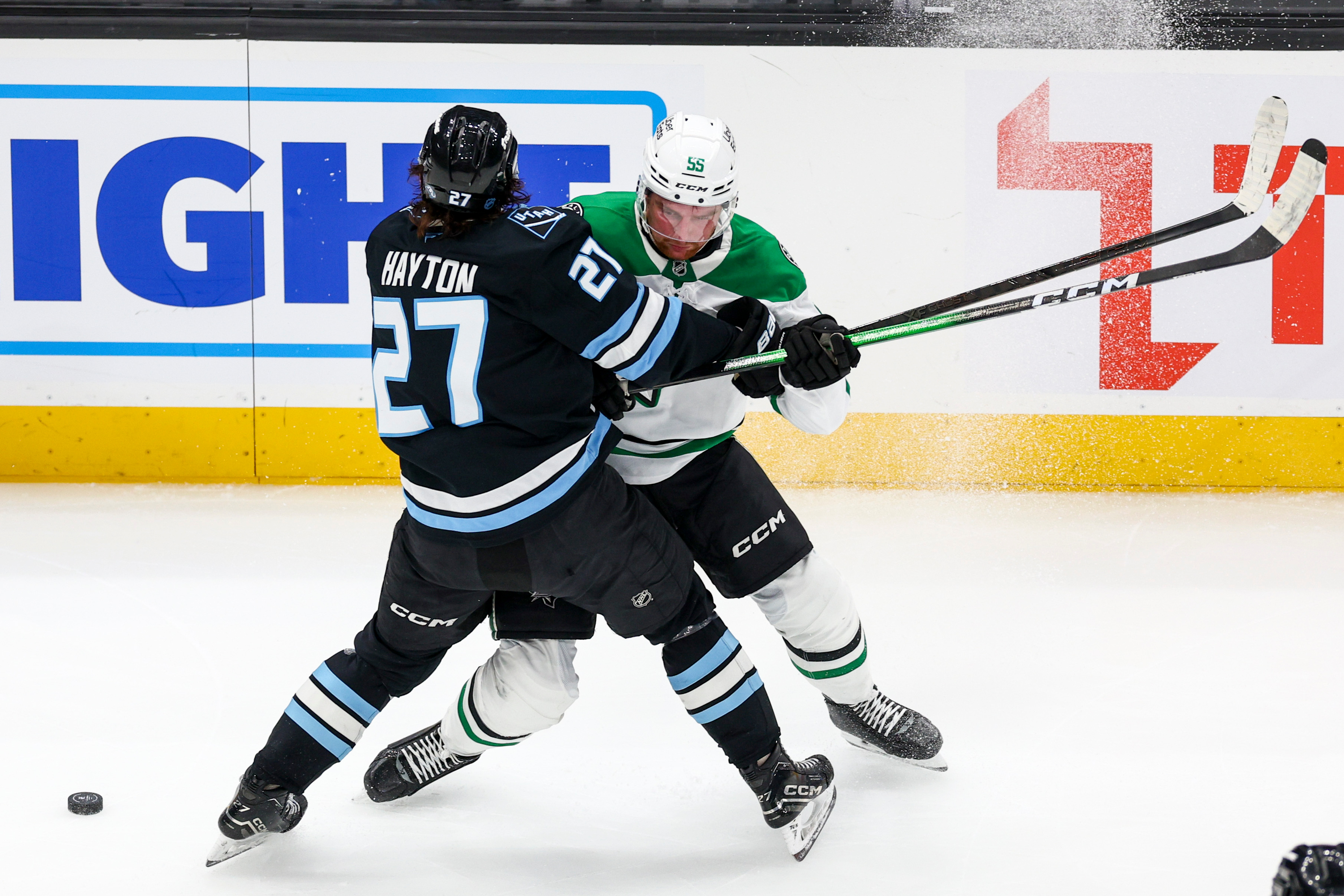 Mammoth end Stars' 15-game point streak with 6-3 road win