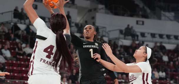 Blakes scores 38 points, No. 5 Vanderbilt beats Mississippi State for first 18-0 start