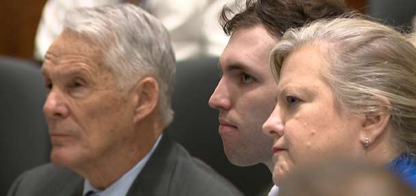 Prosecutors oppose putting Tyler Robinson capital murder case on hold