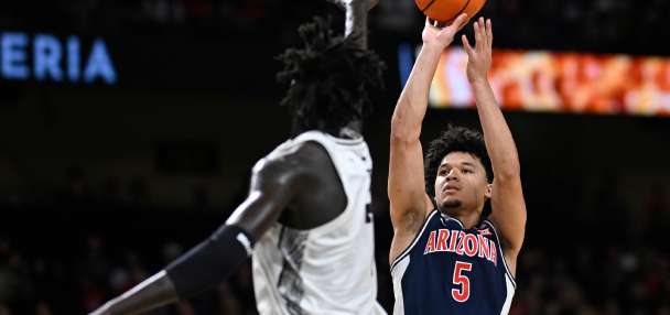 No. 1 Arizona's defense and 23 points from Jaden Bradley help beat UCF 84-77