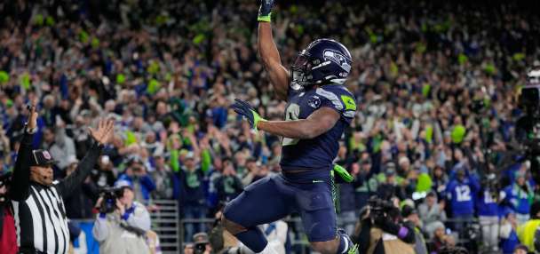 Seahawks dominate 49ers from opening kick, advance to NFC title game with 41-6 win