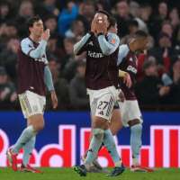 Villa loses to Everton to complete set of surprising results for Premier League title challengers