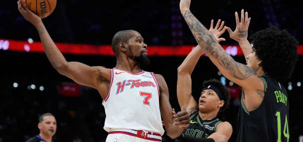 Durant moves past his 'idol,' Dirk Nowitzki, into 6th place on the NBA's career scoring list