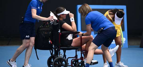 Canada's Stakusic leaves court in a wheelchair as Australian Open warms up
