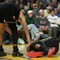 Warriors prepare to go forward without Jimmy Butler after season-ending right knee injury