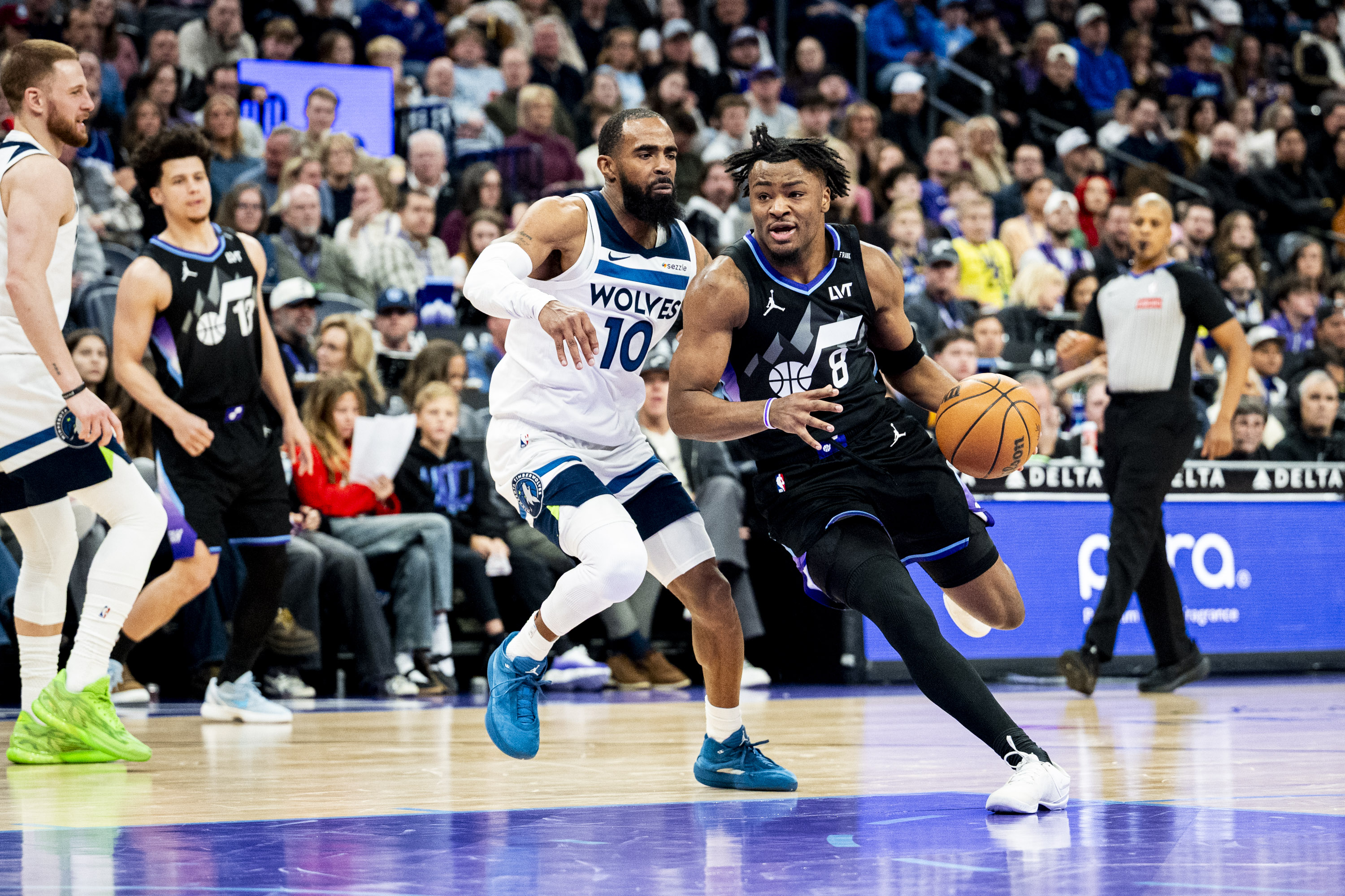 Timberwolves roll past Jazz in blowout despite Sensabaugh's 41 points