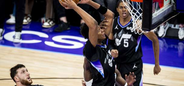 Steph Curry leads Warriors to 140-124 win over Jazz