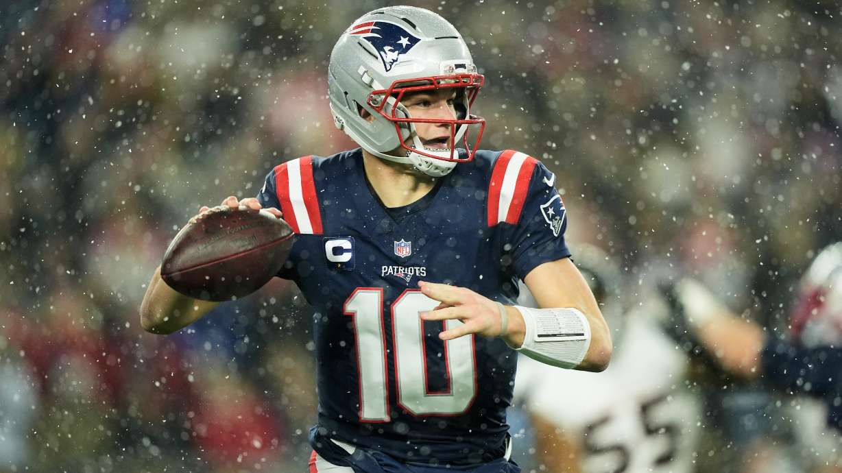 New England Patriots quarterback Drake Maye (10) passes against the Houston Texans during the second half of an NFL divisional playoff football game, Sunday, Jan. 18, 2026, in Foxborough, Mass.