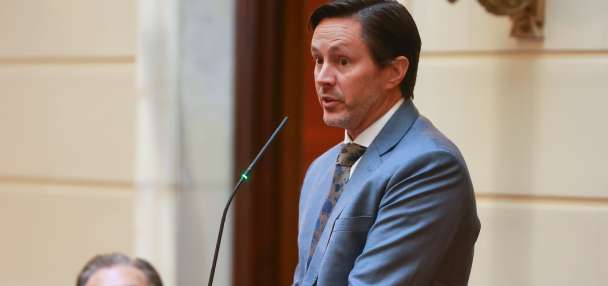 iPhone vs. Android? This lawmaker wants Utah to officially weigh in