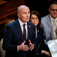 Cox urges lawmakers to have virtue as national leaders make 'a mockery' of it