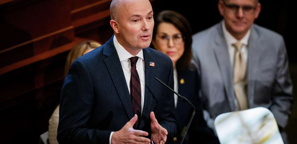 Cox urges lawmakers to have virtue as national leaders make 'a mockery' of it