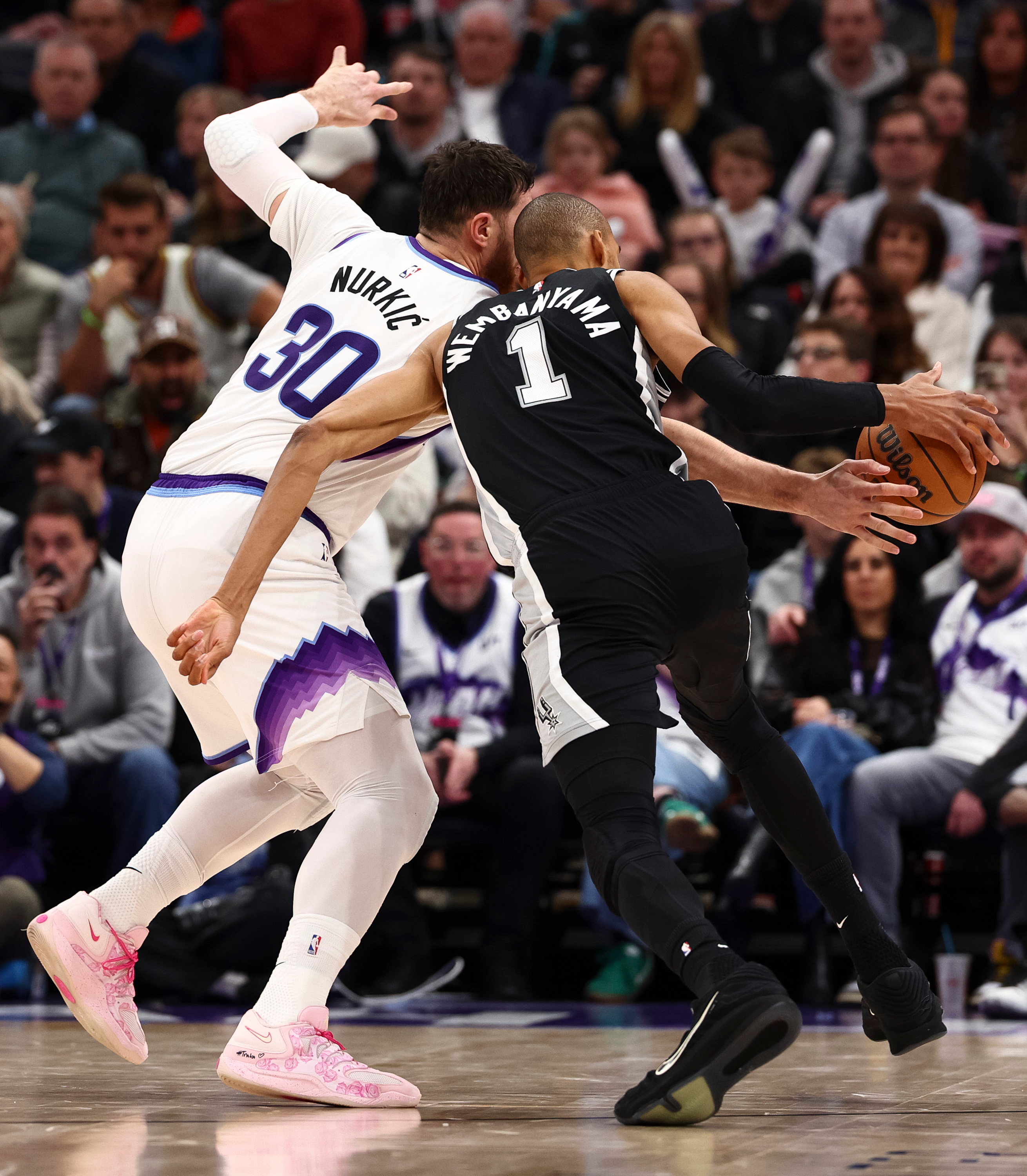 Spurs pull away late for 126-109 win despite Nurkic's 2nd straight triple-double