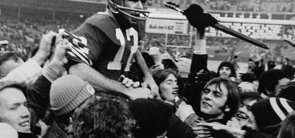 Former 49ers quarterback John Brodie, an NFL MVP and a prolific passer, dies at 90