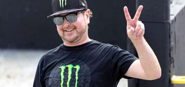 Kurt Busch, Harry Gant and Ray Hendrick inducted into NASCAR Hall of Fame