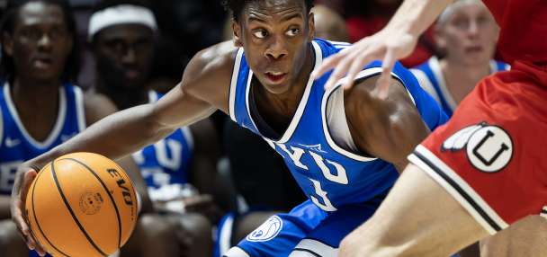 AJ Dybantsa sets BYU freshman record as No. 13 Cougars sweep season series with Utes