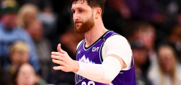 Top Sports story anchor