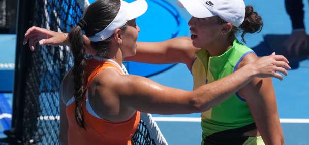 Madison Keys beaten by podcast partner Jessica Pegula one minute, and cheering for her the next