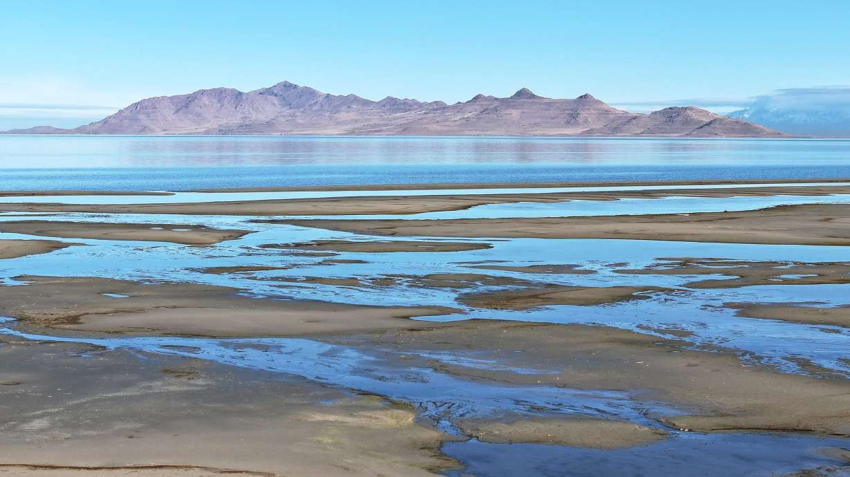 Water levels at the Great Salt Lake are very low in Magna on Jan. 6. A proposed bill unveiled on Tuesday seeks to match a philanthropic effort to raise $200 million for Great Salt Lake solutions, but a state agency is unsure about its chances.