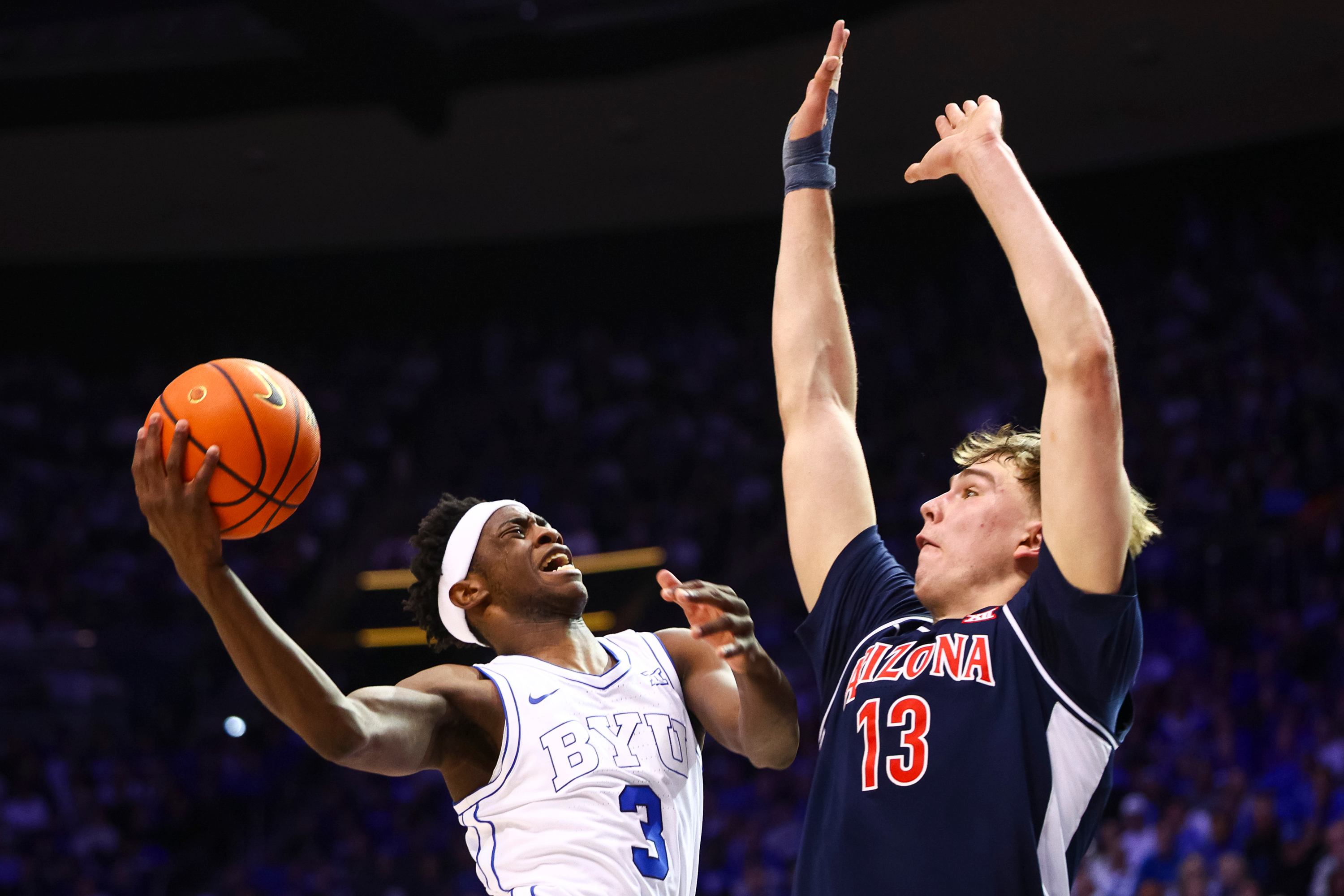 No. 1 Arizona holds off BYU comeback to stay unbeaten