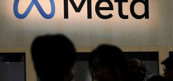 Top Business story anchor