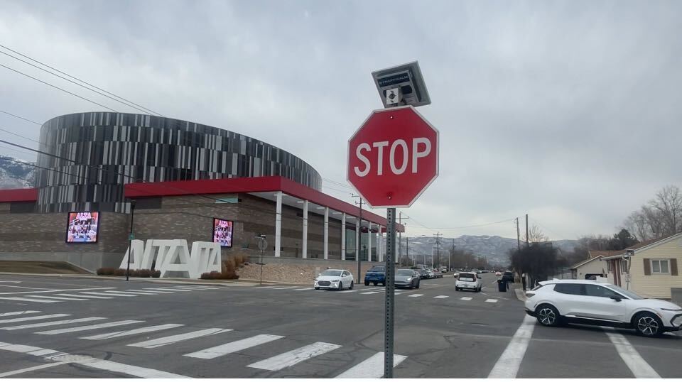 After community outcry, Sandy intersection has new LED lighting system 