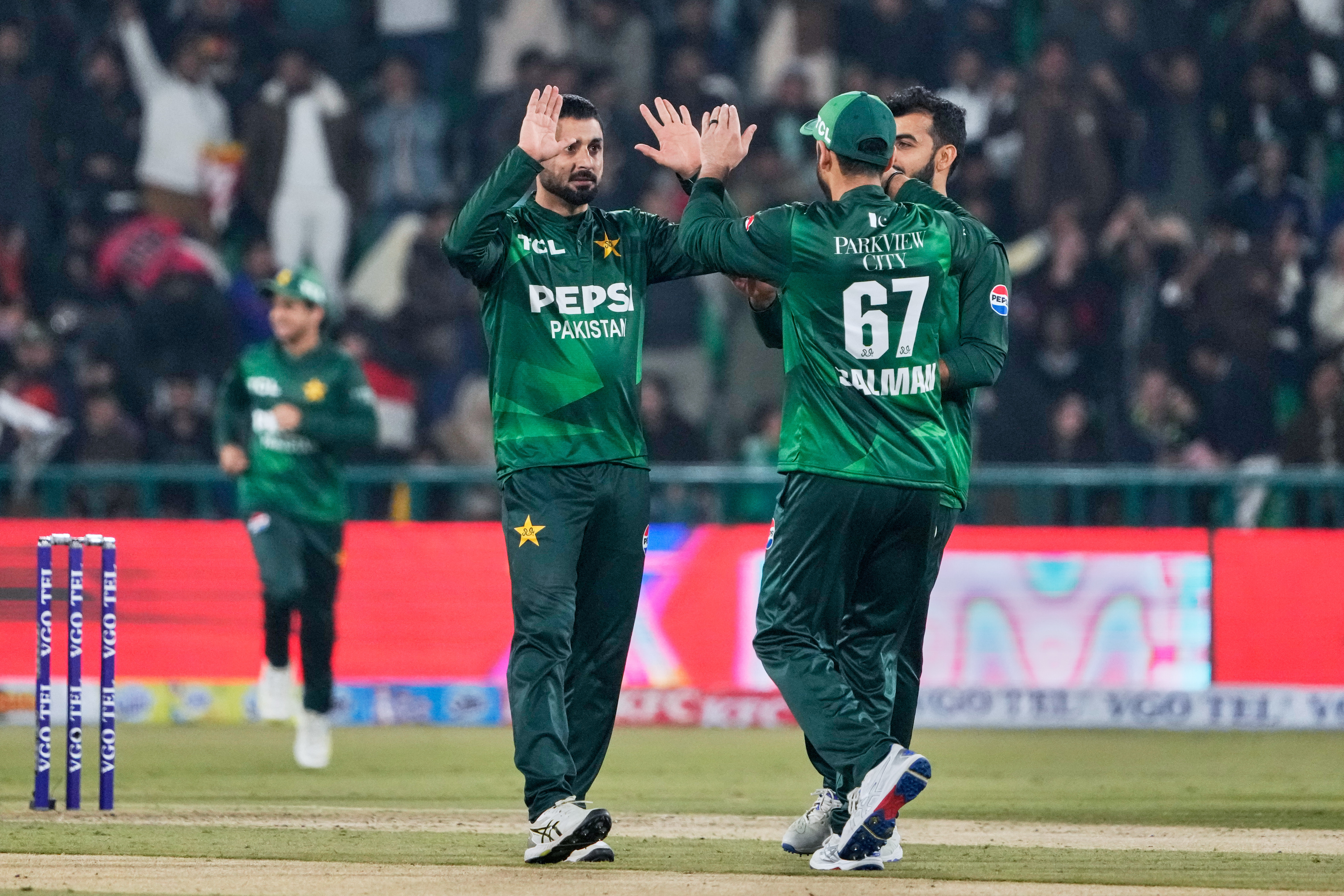 Spinners end Pakistan's eight-year T20 drought against under-strength Australia