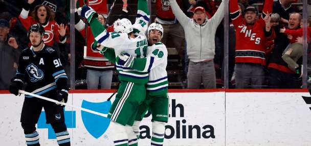 Hurricanes become 3rd NHL team to rally from 2 goals down in final 2 minutes to win in regulation