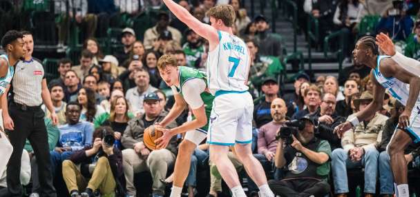Hornets edge Mavericks 123-121 to spoil Cooper Flagg's 49-point game