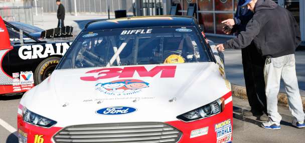 NASCAR's Greg Biffle wasn't flying his plane before crash that killed him and 6 others