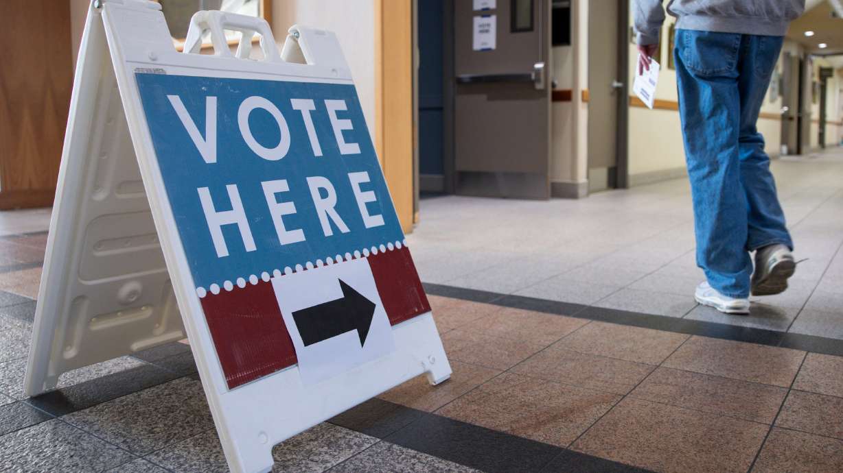 A voter heads to cast their ballot at the Utah County Health and Justice Building in Provo on Nov. 4, 2025. Sen. Mike Lee, R-Utah, is adding stricter requirements to his election security bill that would ban noncitizens from voting in federal elections.