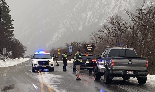 Salt Lake County Sheriff's Office teams up with UDOT for traction sticker program
